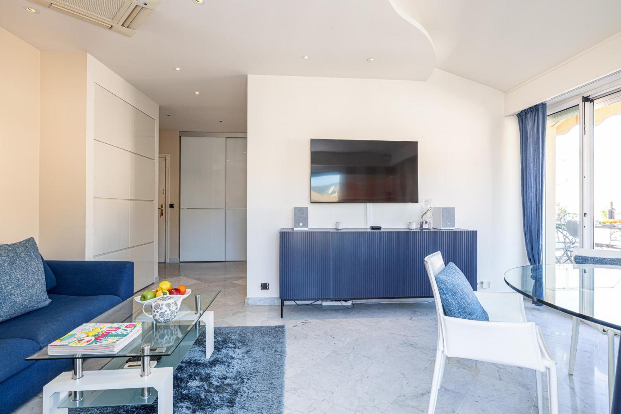 Victoria Bergamote Attic - Happy Rentals Ментона Экстерьер фото
